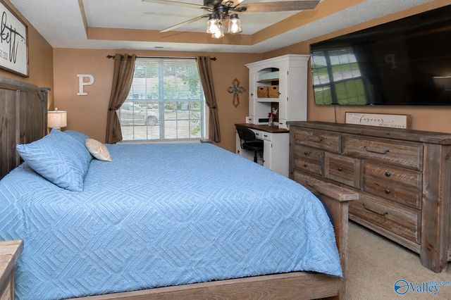 1501 Elizabeth Drive SW, Hartselle, AL 35640