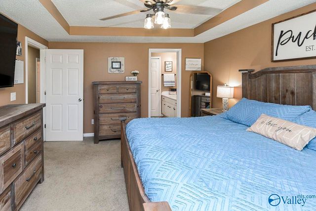 1501 Elizabeth Drive SW, Hartselle, AL 35640