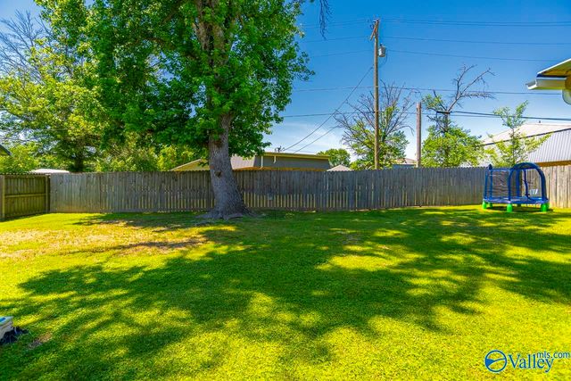 1501 Elizabeth Drive SW, Hartselle, AL 35640