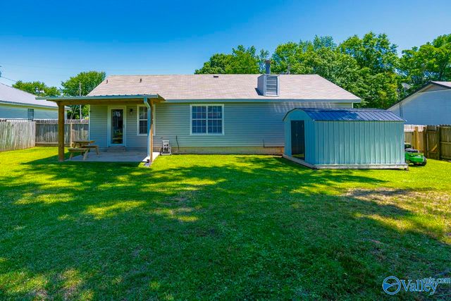 1501 Elizabeth Drive SW, Hartselle, AL 35640