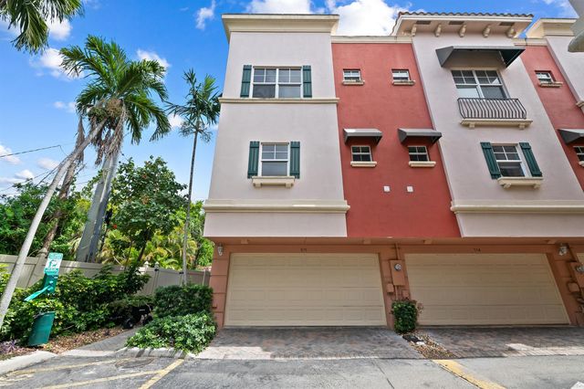 1033 NE 17th Way 905, Fort Lauderdale, FL 33304