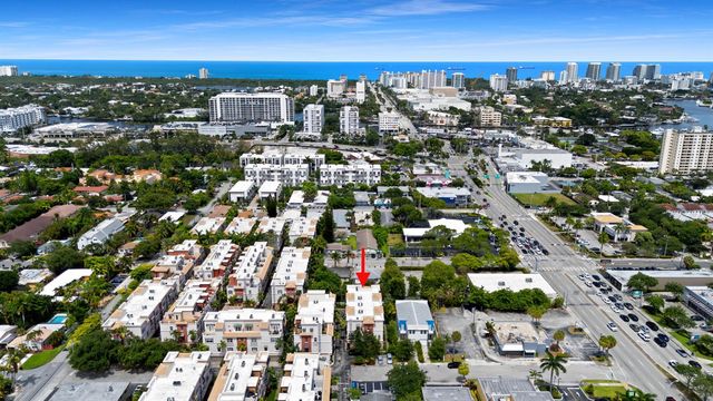 1033 NE 17th Way 905, Fort Lauderdale, FL 33304