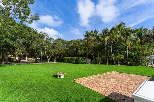 1131 Hillsboro Mile, Hillsboro Beach, FL 33062