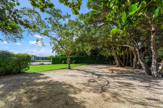 1131 Hillsboro Mile, Hillsboro Beach, FL 33062