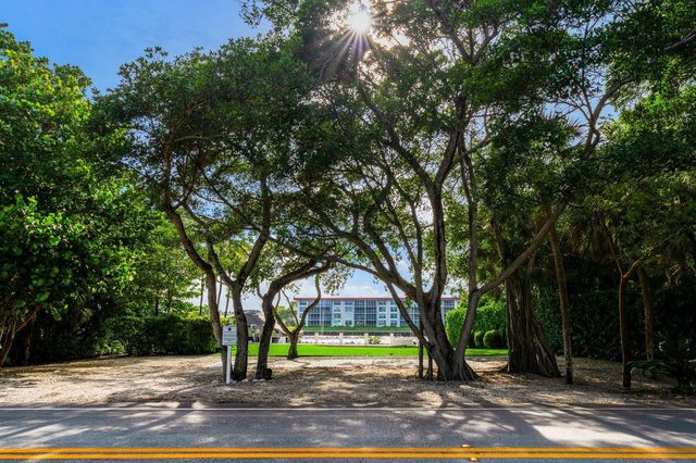 1131 Hillsboro Mile, Hillsboro Beach, FL 33062