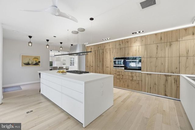5801 POTOMAC AVE NW, Washington, DC 20016