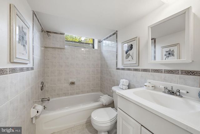 5801 POTOMAC AVE NW, Washington, DC 20016