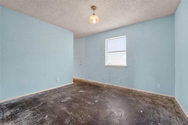 706 Cargill DR, Spicewood, TX 78669