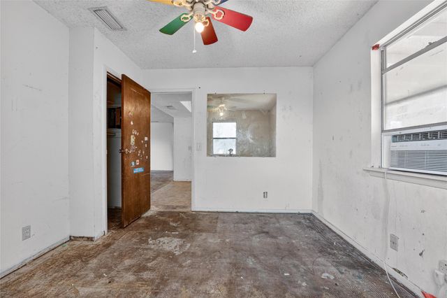 706 Cargill DR, Spicewood, TX 78669