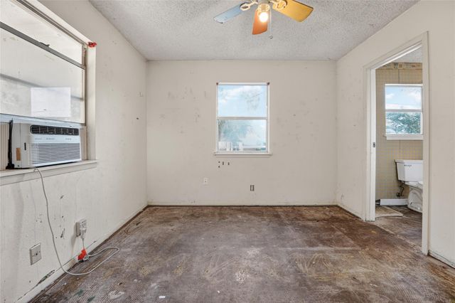 706 Cargill DR, Spicewood, TX 78669