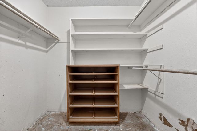 706 Cargill DR, Spicewood, TX 78669