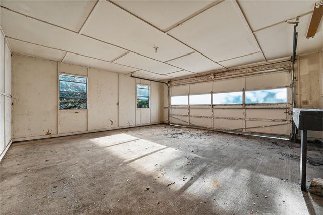 706 Cargill DR, Spicewood, TX 78669