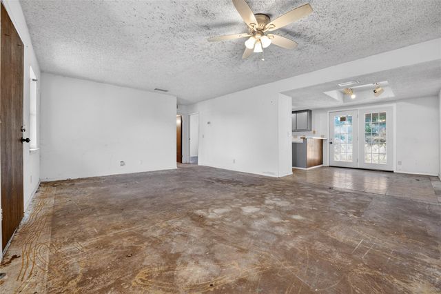 706 Cargill DR, Spicewood, TX 78669