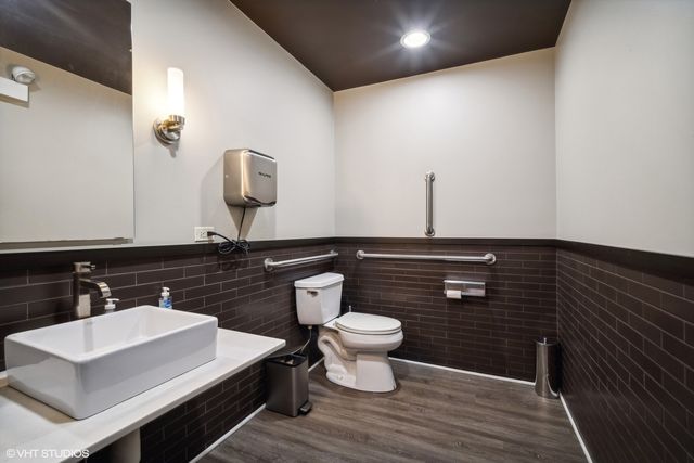 1348 W Concord Place, Chicago, IL 60622