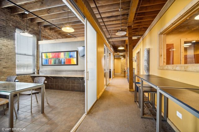 1348 W Concord Place, Chicago, IL 60622