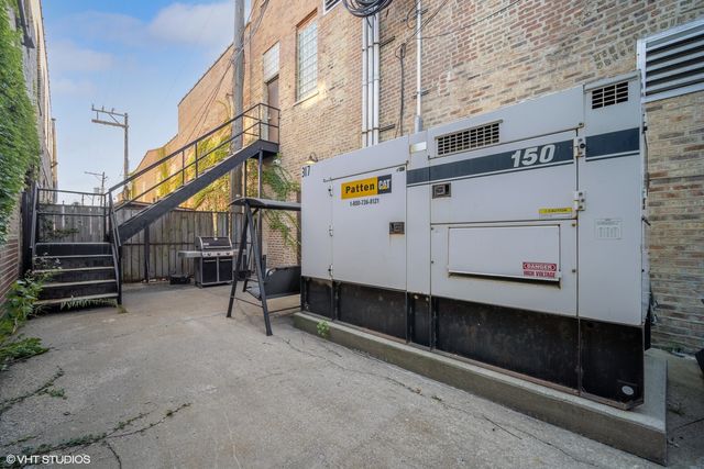 1348 W Concord Place, Chicago, IL 60622