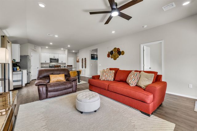 2001 E Vandalia Street, Broken Arrow, OK 74012