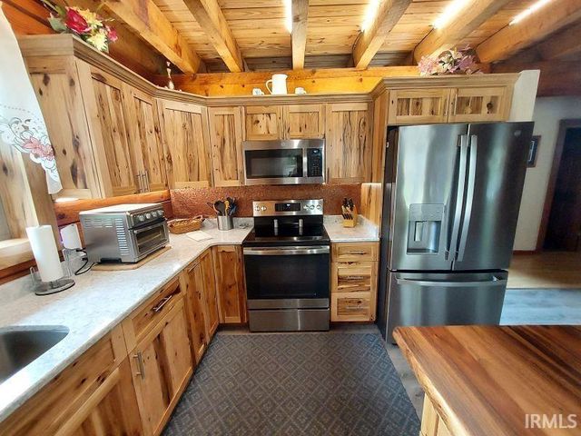 6773 S County Road 825 W., French Lick, IN 47432