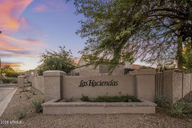 4019 E CHARTER OAK Road, Phoenix, AZ 85032