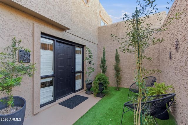 4019 E CHARTER OAK Road, Phoenix, AZ 85032