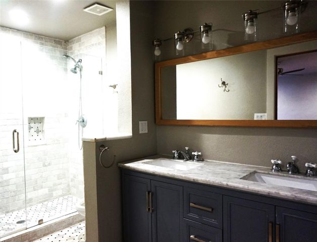 507 N Main Street 202, Denison, TX 75020