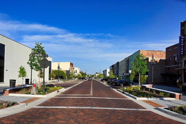 507 N Main Street 202, Denison, TX 75020