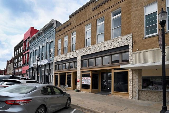 507 N Main Street 202, Denison, TX 75020