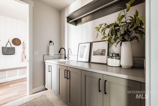 2653 E Cavern Dr., Meridian, ID 83642