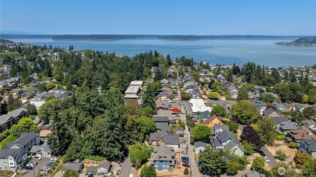 1901 N Fife Street, Tacoma, WA 98406