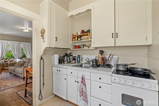 1901 N Fife Street, Tacoma, WA 98406