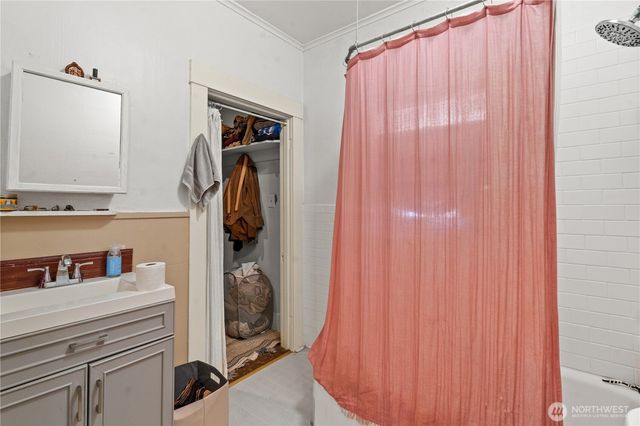 1901 N Fife Street, Tacoma, WA 98406