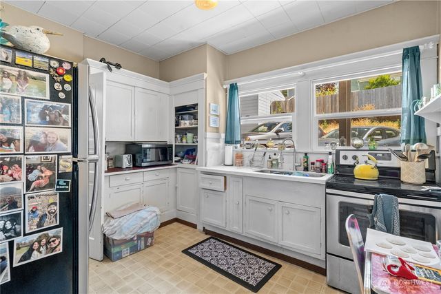 1901 N Fife Street, Tacoma, WA 98406