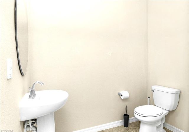 2754 Citrus ST, Naples, FL 34120