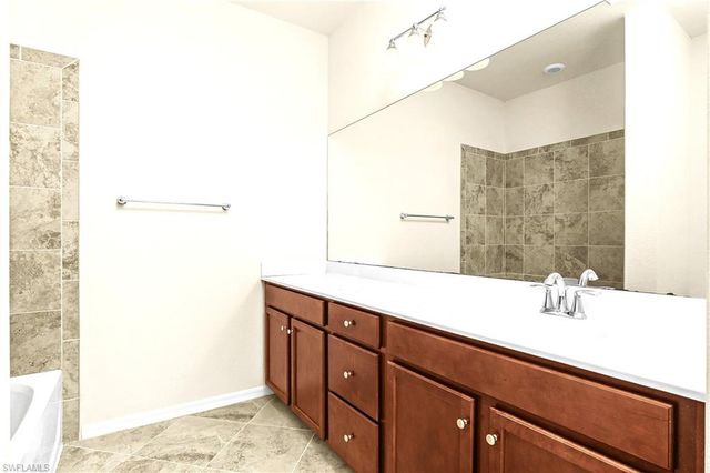 2754 Citrus ST, Naples, FL 34120