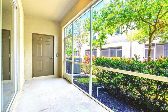 2754 Citrus ST, Naples, FL 34120