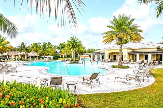 2754 Citrus ST, Naples, FL 34120