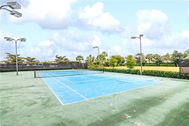 2754 Citrus ST, Naples, FL 34120