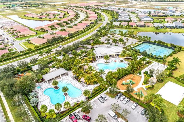 2754 Citrus ST, Naples, FL 34120