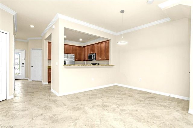 2754 Citrus ST, Naples, FL 34120