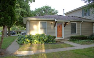 336 Russet Way 336, Vernon Hills, IL 60061