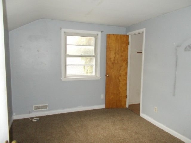 19 Fairview Court, Greece, NY 14612