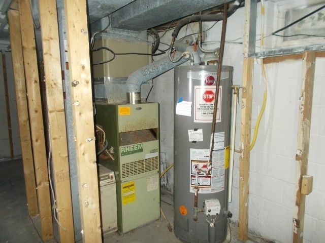 19 Fairview Court, Greece, NY 14612