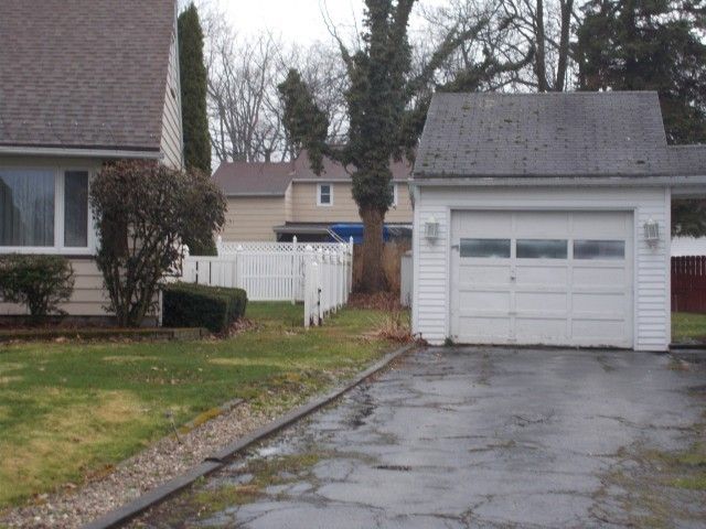 19 Fairview Court, Greece, NY 14612