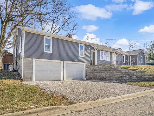 314 N Church Street, Waterloo, IL 62298