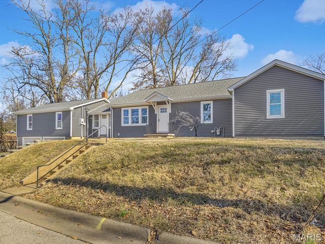 314 N Church Street, Waterloo, IL 62298