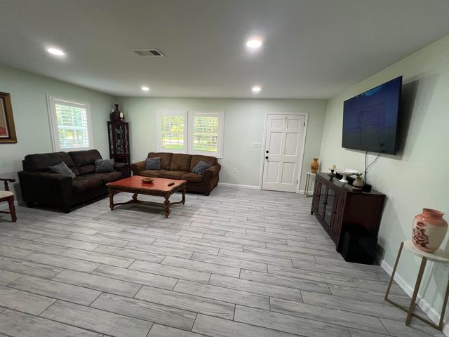 10816 Dreher Rd, Little Rock, AR 72206