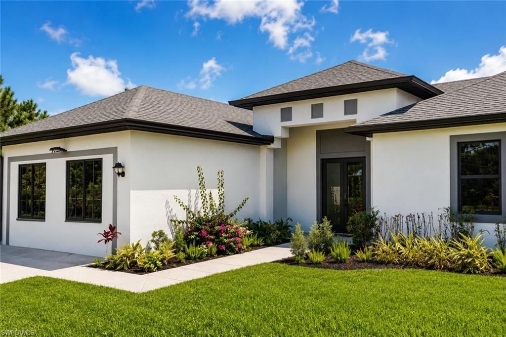 2992 41st AVE NE, NAPLES, FL 34120 — exterior