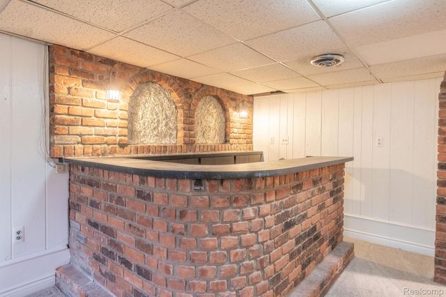 38005 Southfarm Lane, Farmington Hills, MI 48167