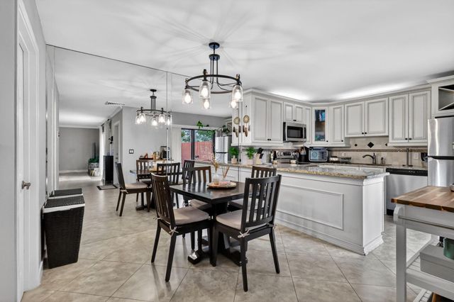 1520 Masters Circle 176, Delray Beach, FL 33445