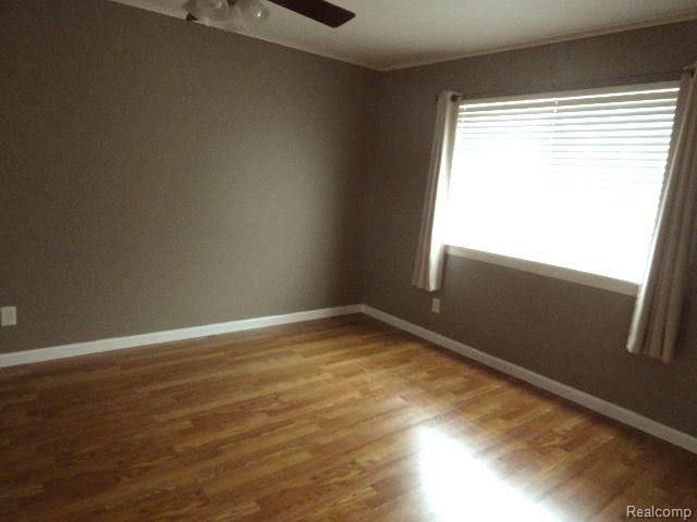 250 E 13 Mile Road 10, Madison Heights, MI 48071